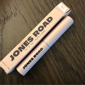 NIB Jones Road Lip Tint in “Pretty”.